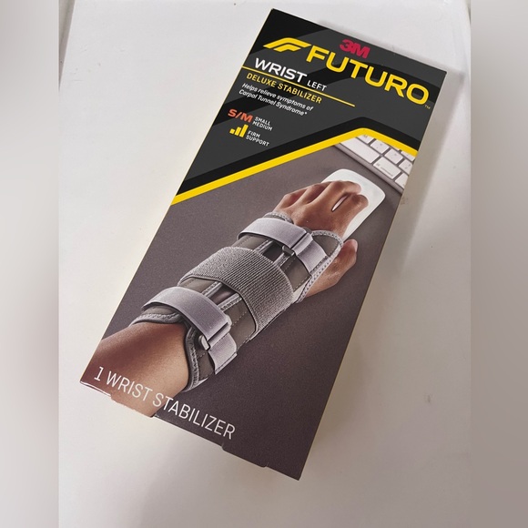 Futuro Delux Wrist Stabilizer (Left) - Picture 3 of 8